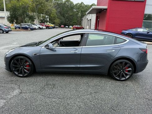 Used 2020 Tesla Model 3 Performance image 2