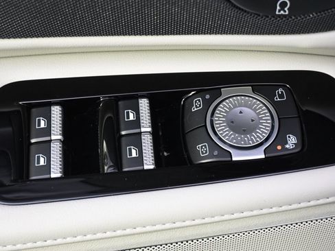 New 2026 Lincoln Nautilus Reserve AWD/4WD image 23