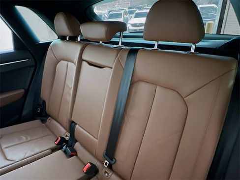 Used 2023 Audi Q3 2.0T Premium w/ Convenience Package image 20