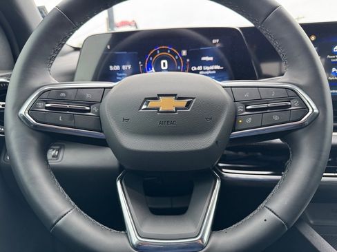 Used 2025 Chevrolet Equinox LT w/ Safety and Technology Package image 15