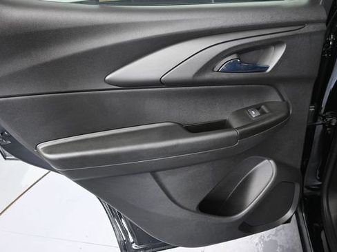 Used 2022 Chevrolet TrailBlazer RS FWD image 27