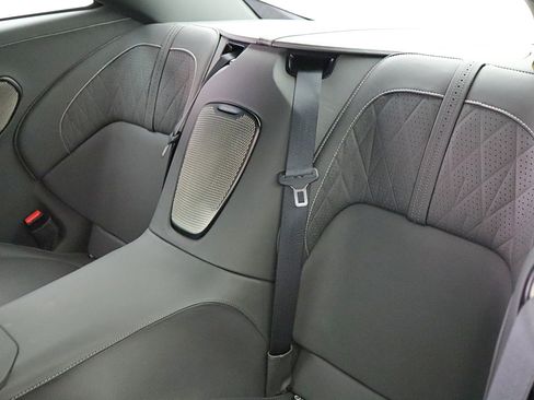Used 2024 Aston Martin DB12 Coupe RWD image 27