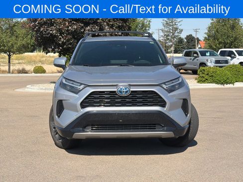 Used 2022 Toyota RAV4 SE w/ Convenience Package AWD/4WD image 2