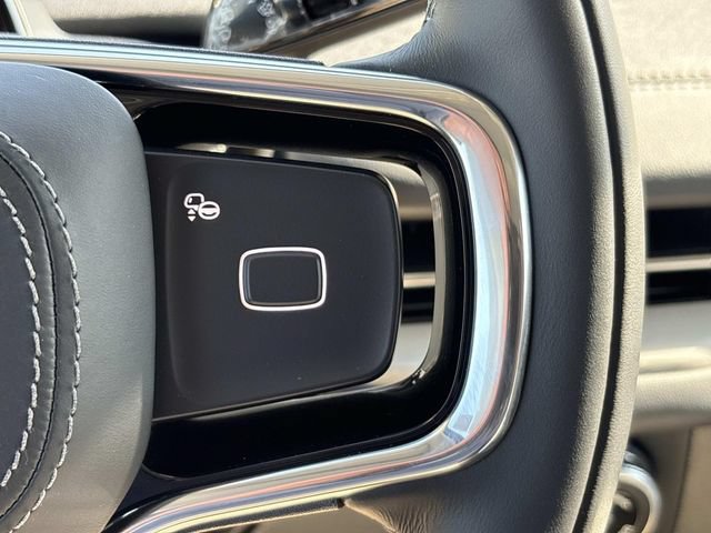 New 2026 Lincoln Navigator Premiere AWD/4WD image 25