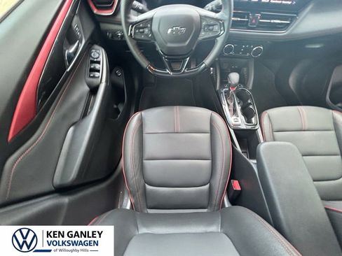 Used 2025 Chevrolet TrailBlazer RS w/ Convenience Package AWD/4WD image 15
