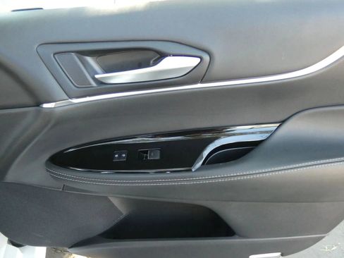 Used 2023 Toyota Mirai w/ Advanced Technology Package image 36