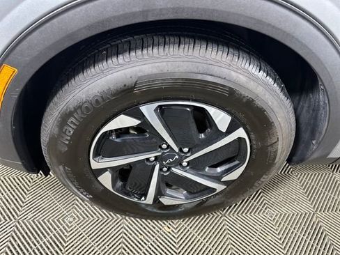 Used 2024 Kia Sportage LX image 10