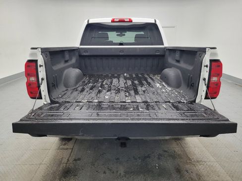 Used 2018 Chevrolet Silverado 1500 LT w/ All Star Edition image 29