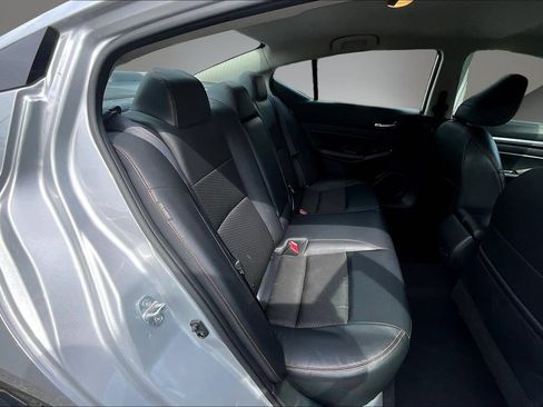 Used 2024 Nissan Altima 2.5 SR FWD image 25