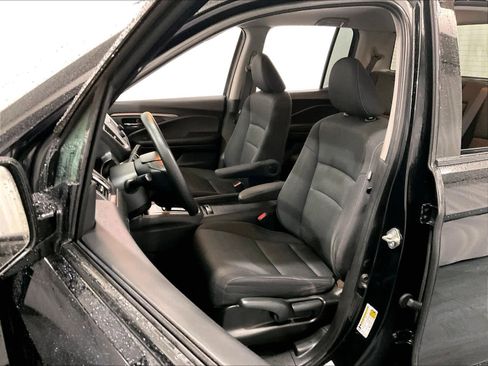 Used 2019 Honda Ridgeline Sport image 10