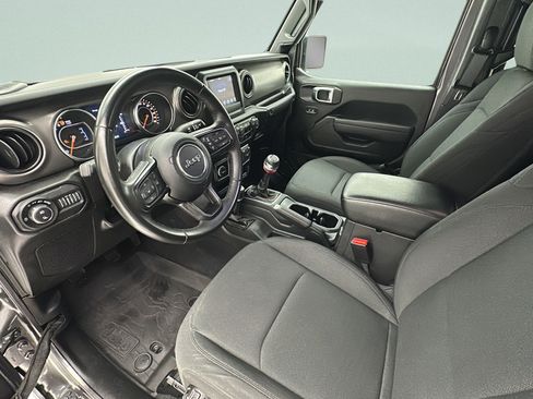 Used 2022 Jeep Gladiator Sport AWD/4WD image 12