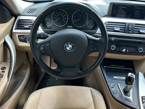 Used 2014 BMW 320i Sedan image 18