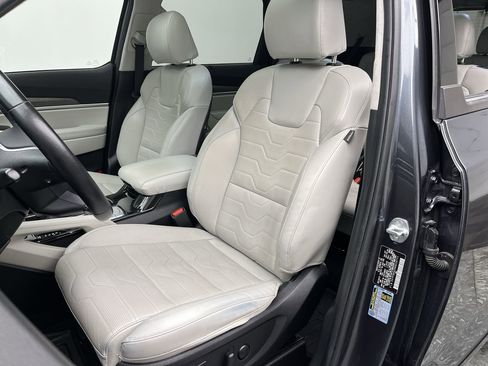 Used 2022 Kia Telluride SX w/ SX Prestige Package image 10