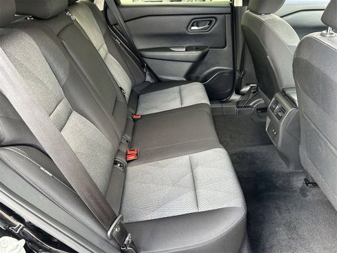 Certified 2025 Nissan Rogue SV image 11