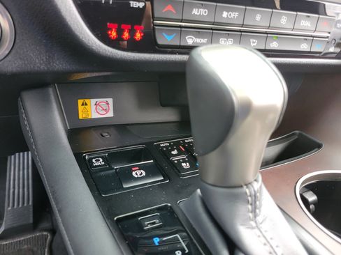 Used 2022 Lexus RX 350 FWD w/ Premium Package image 30