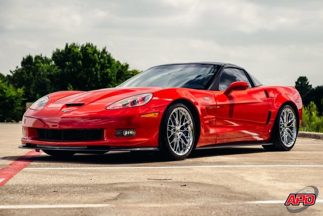 Used 2009 Chevrolet Corvette ZR1 w/ Preferred Equipment Group RWD image 6
