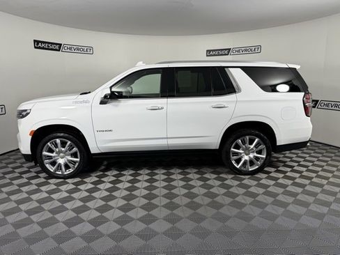 Used 2023 Chevrolet Tahoe High Country image 3