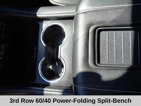 Used 2023 Chevrolet Suburban Premier AWD/4WD image 24