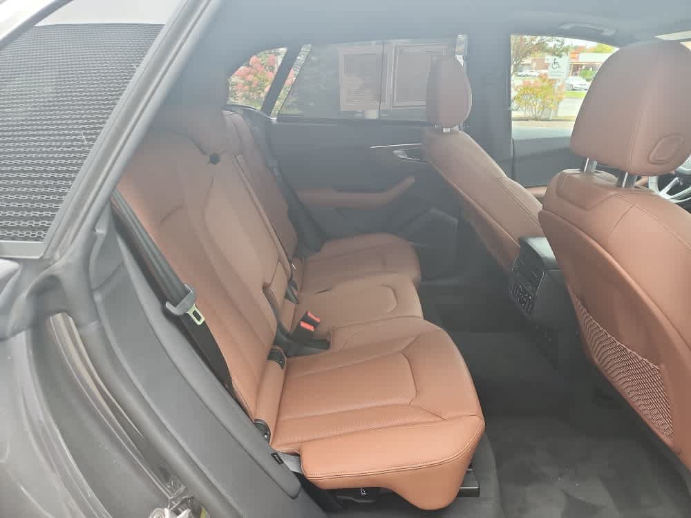 Certified 2025 Audi Q8 Premium Plus AWD/4WD image 30