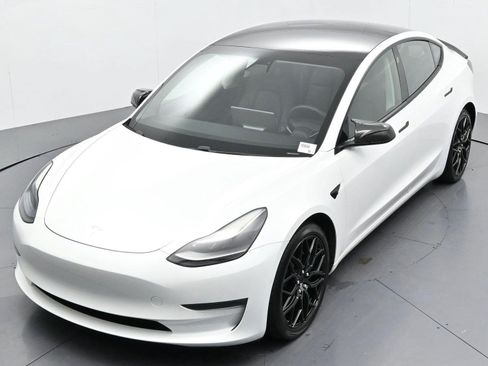 Used 2021 Tesla Model 3 Standard Range Plus RWD image 32