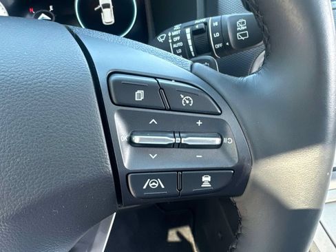 Certified 2022 Hyundai Kona Limited w/ Cargo Package FWD image 23