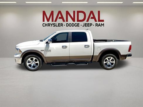 Used 2017 RAM 1500 Laramie w/ Convenience Group AWD/4WD image 8