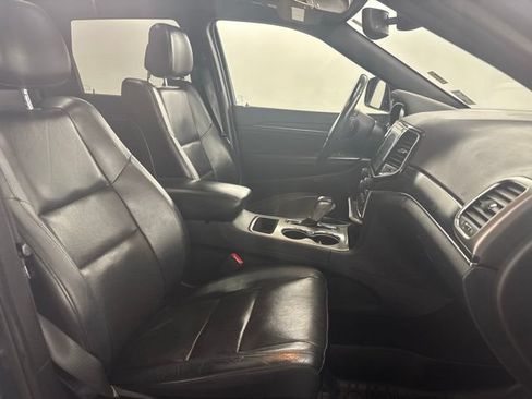 Used 2021 Jeep Grand Cherokee Limited w/ Luxury Group II RWD image 16
