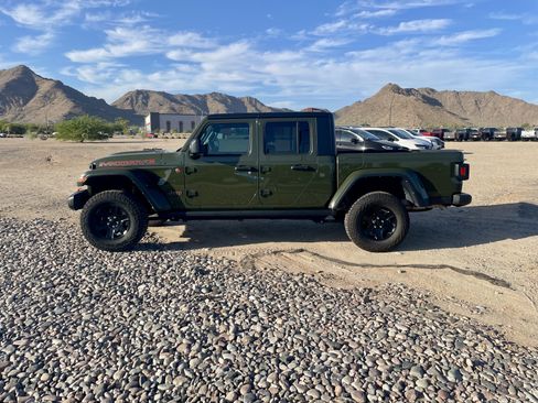 Used 2023 Jeep Gladiator Mojave w/ Trailer Tow Package AWD/4WD image 2