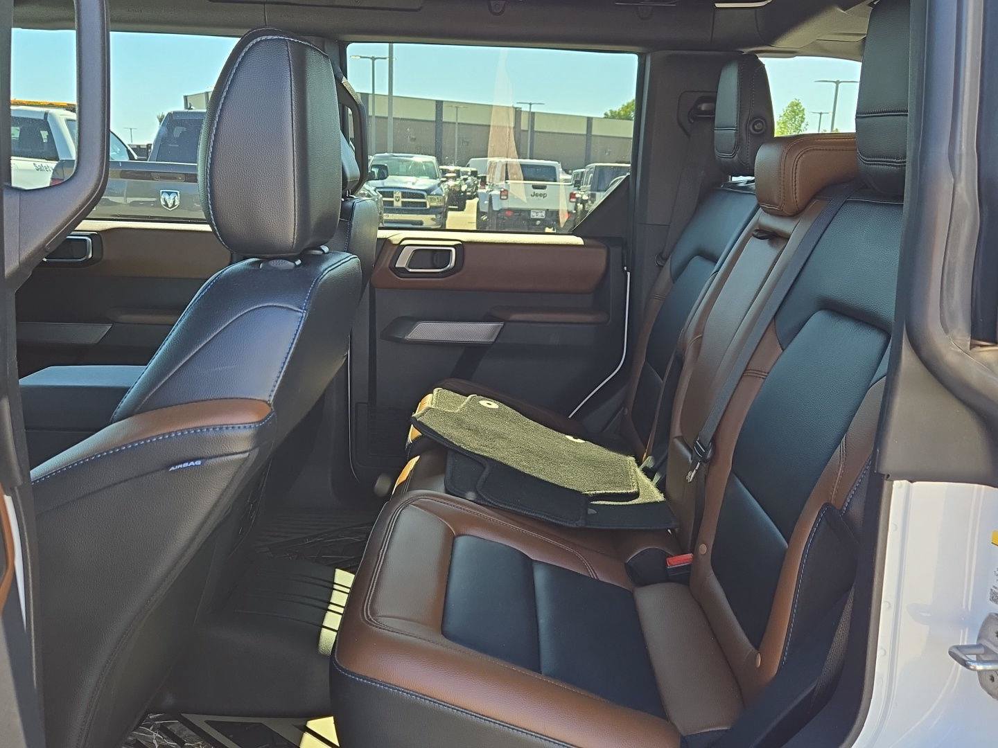 Used 2023 Ford Bronco Outer Banks AWD/4WD image 14