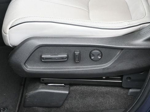 Certified 2023 Honda Pilot Elite image 22