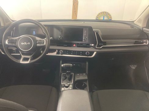 Certified 2025 Kia Sportage LX AWD/4WD image 7
