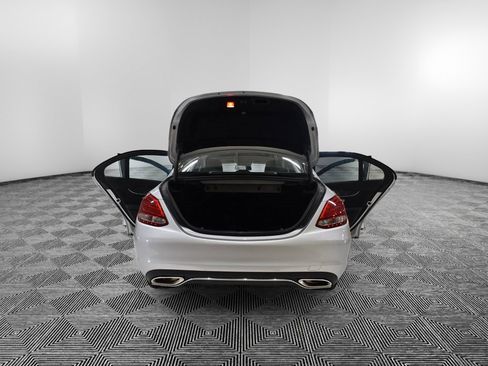 Used 2017 Mercedes-Benz C 300 4MATIC Sedan image 9