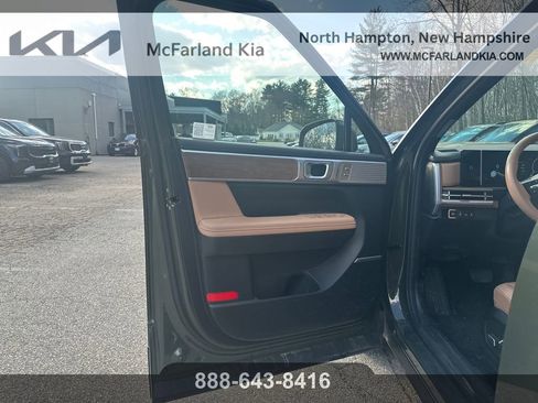 Used 2024 Hyundai Santa Fe Limited AWD/4WD image 11
