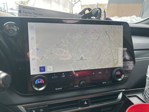 Used 2023 Lexus RX 500h F Sport image 13