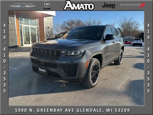 New 2026 Jeep Grand Cherokee Altitude AWD/4WD image 1