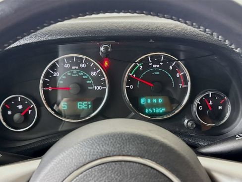 Used 2017 Jeep Wrangler Unlimited Sahara w/ Quick Order Package 24E Chief AWD/4WD image 14