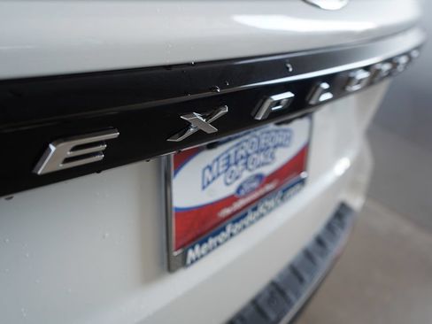 New 2026 Ford Explorer Active w/ Active Comfort Package RWD image 7
