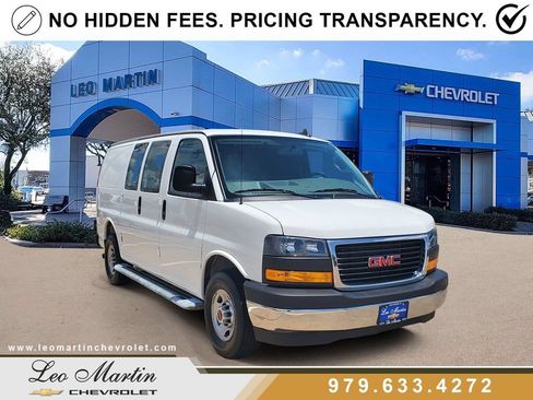 Used 2025 GMC Savana 2500 w/ Driver Convenience Package RWD image 2