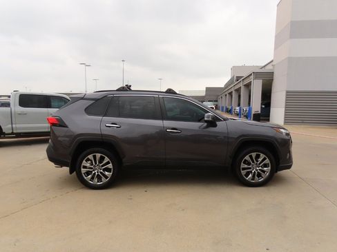 Used 2023 Toyota RAV4 Limited image 10