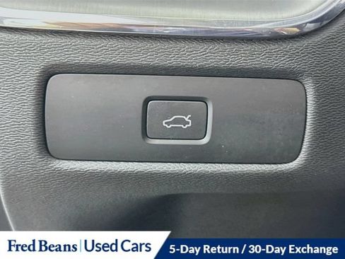 Used 2023 Volvo XC60 B5 Core AWD/4WD image 15