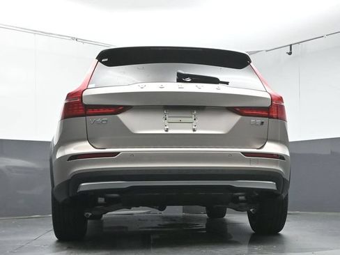 New 2026 Volvo V60 B5 Cross Country Plus w/ Protection Package Premier AWD/4WD image 39