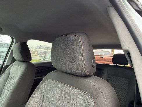 Used 2023 Chevrolet Equinox LT image 22