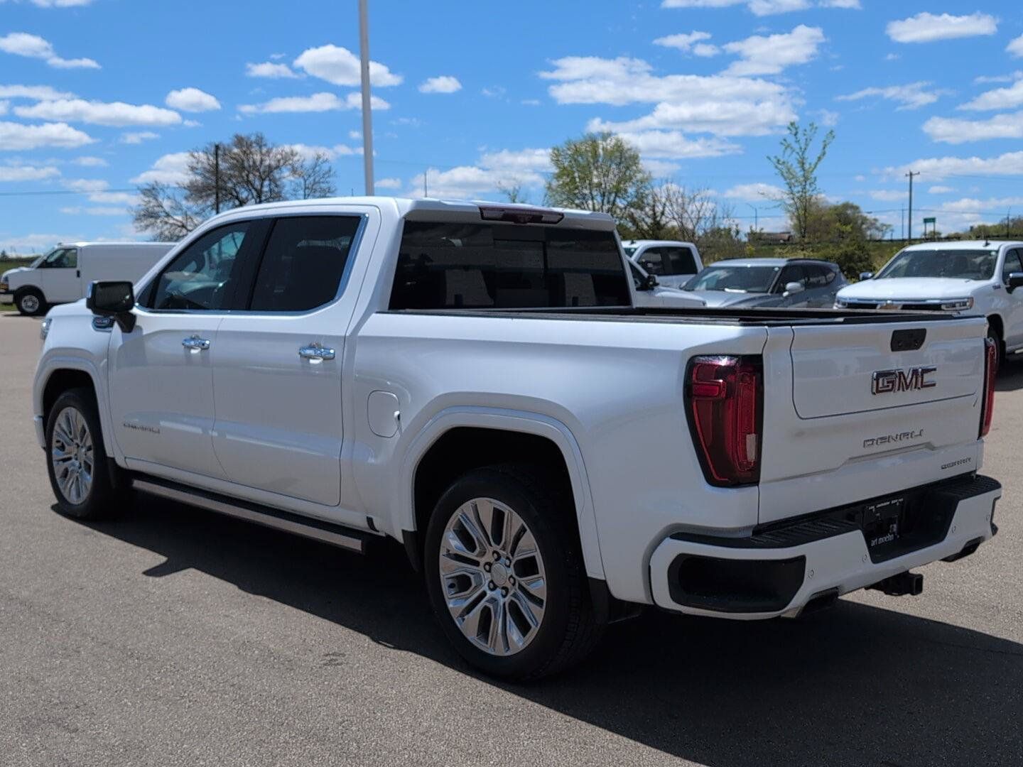 Used 2020 GMC Sierra 1500 Denali w/ Denali Ultimate Package AWD/4WD image 3