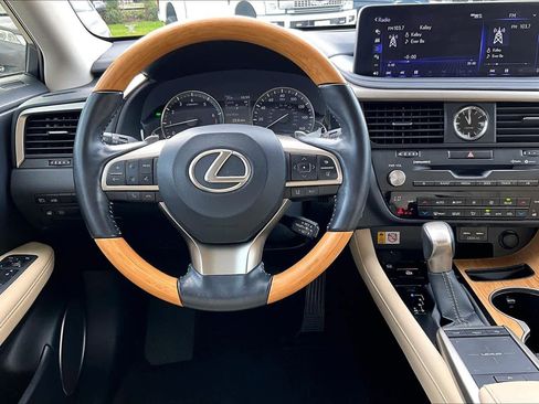 Certified 2022 Lexus RX 350L RX 350L FWD SUV image 6