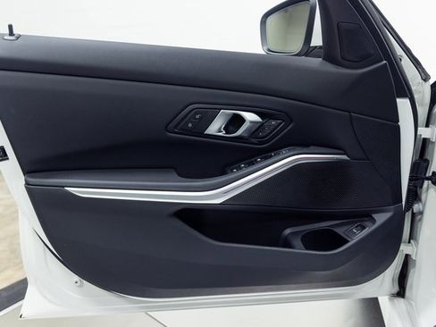 Certified 2025 BMW 330i xDrive Sedan w/ Premium Package image 9