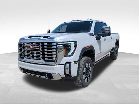 Used 2025 GMC Sierra 2500 Denali w/ Denali Reserve Package AWD/4WD image 7