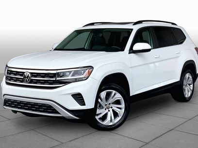 Used 2023 Volkswagen Atlas SE w/ Panoramic Sunroof Package