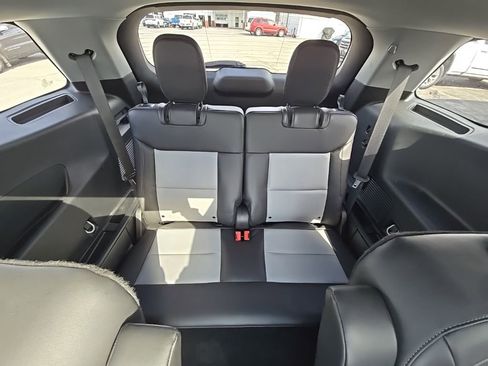 Used 2023 Ford Explorer XLT w/ Equipment Group 202A image 22