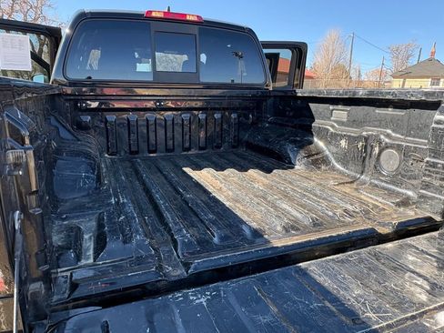 Used 2022 Nissan Frontier PRO-4X w/ Off-Road Protection Package image 10