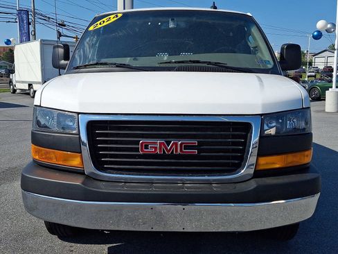 Used 2024 GMC Savana 2500 w/ Driver Convenience Package RWD image 2